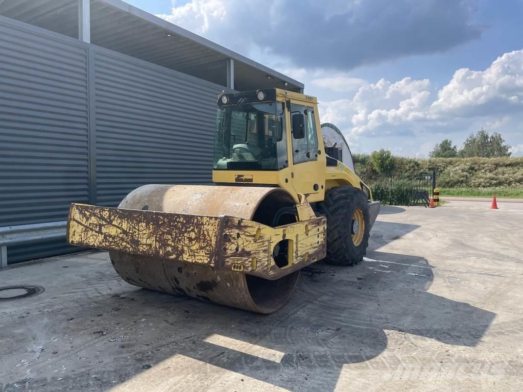 Bomag BW 216 DH-4 Valsetog