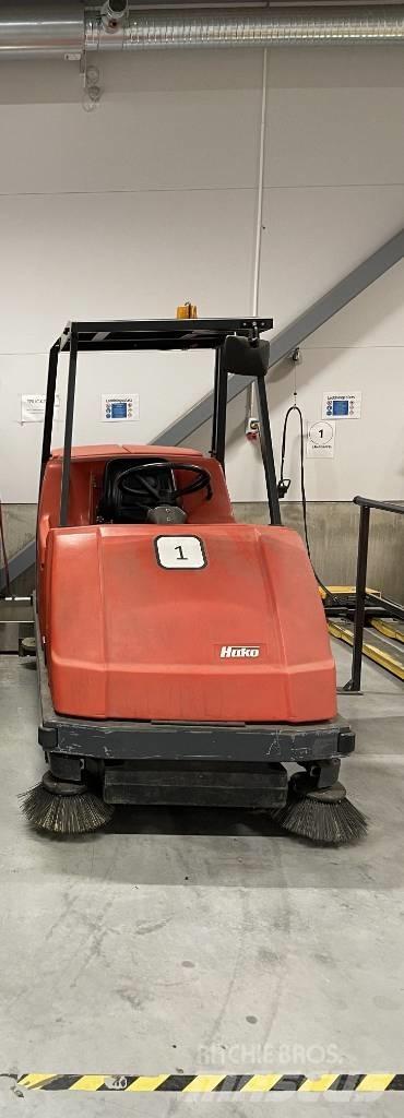 Hako B 1100 Kombinasjons feie-/vaskemaskiner