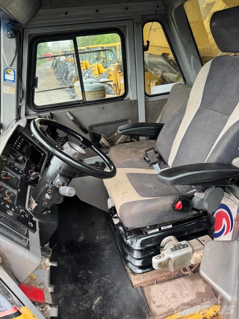 CAT 771 D Tipptrucker