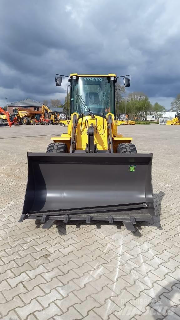 Volvo L 30 G Hjullastere