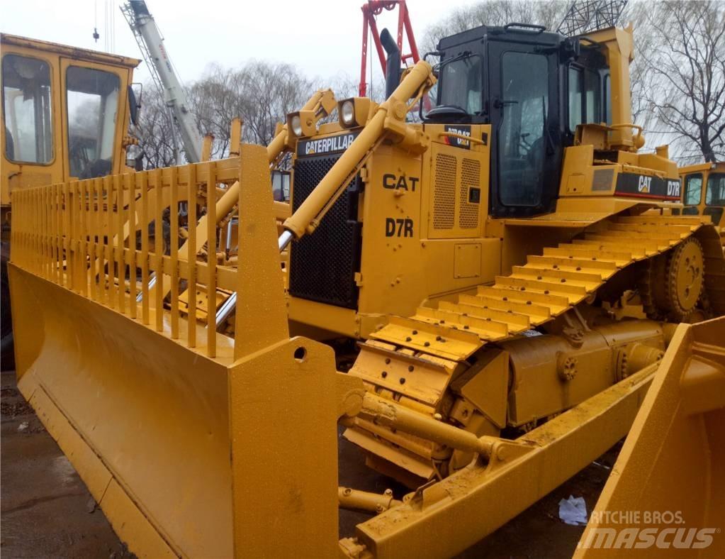 CAT D 7 R Dozere Beltegående