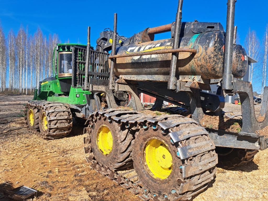 John Deere 1210G Lassbærere