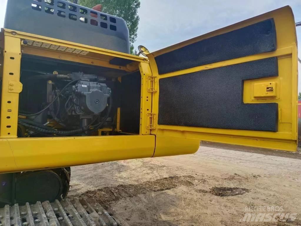 Komatsu PC 400-8 Beltegraver