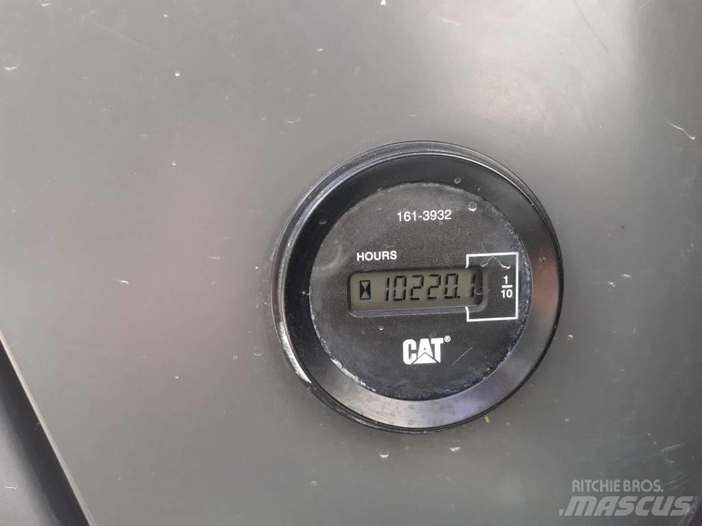 CAT 319 D L Beltegraver