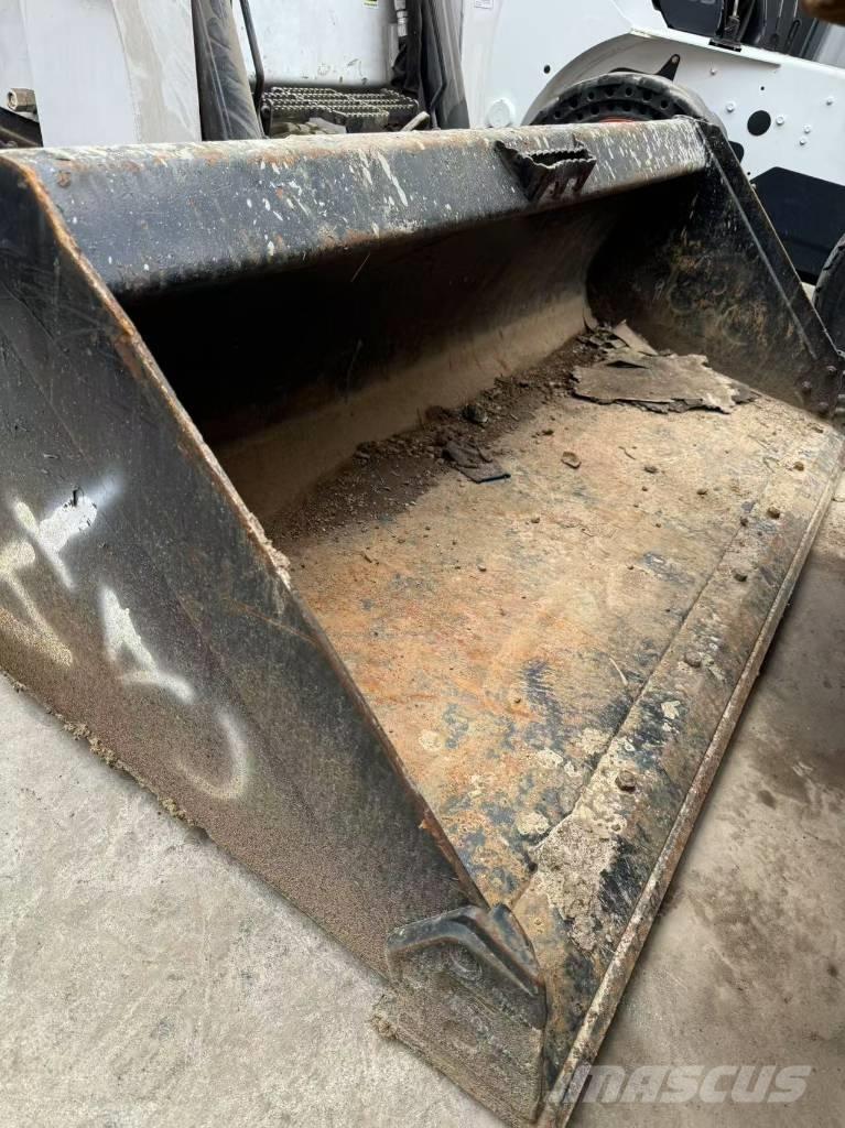 Bobcat T 770 Beltelastere