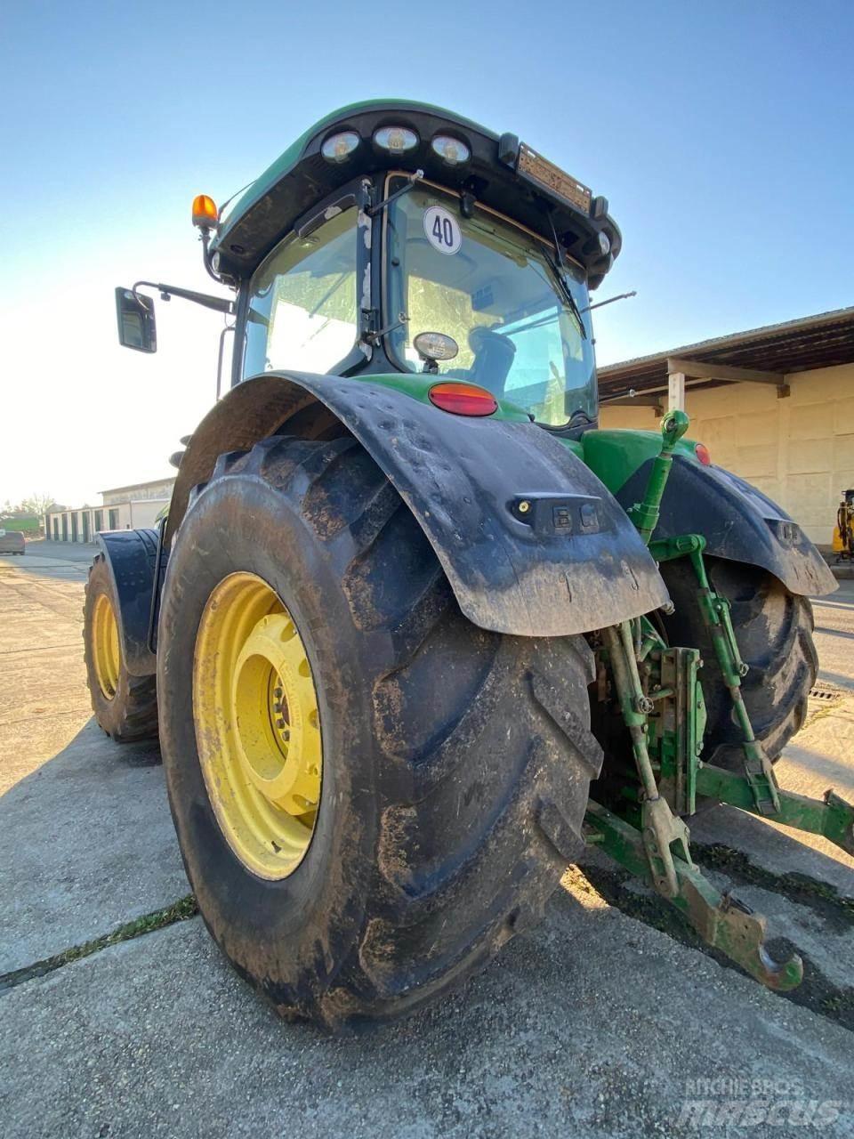 John Deere 8345 R Traktorer