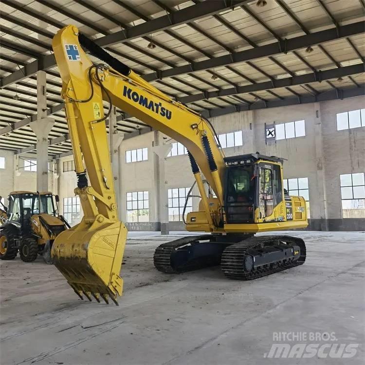 Komatsu PC200-8 Beltegraver
