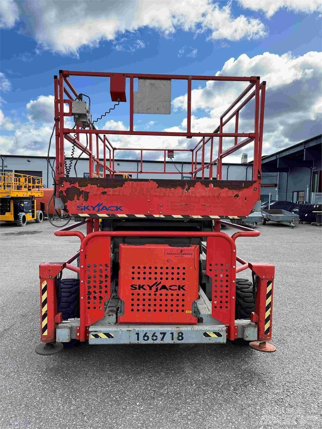 SkyJack SJ 9241 Sakselifter