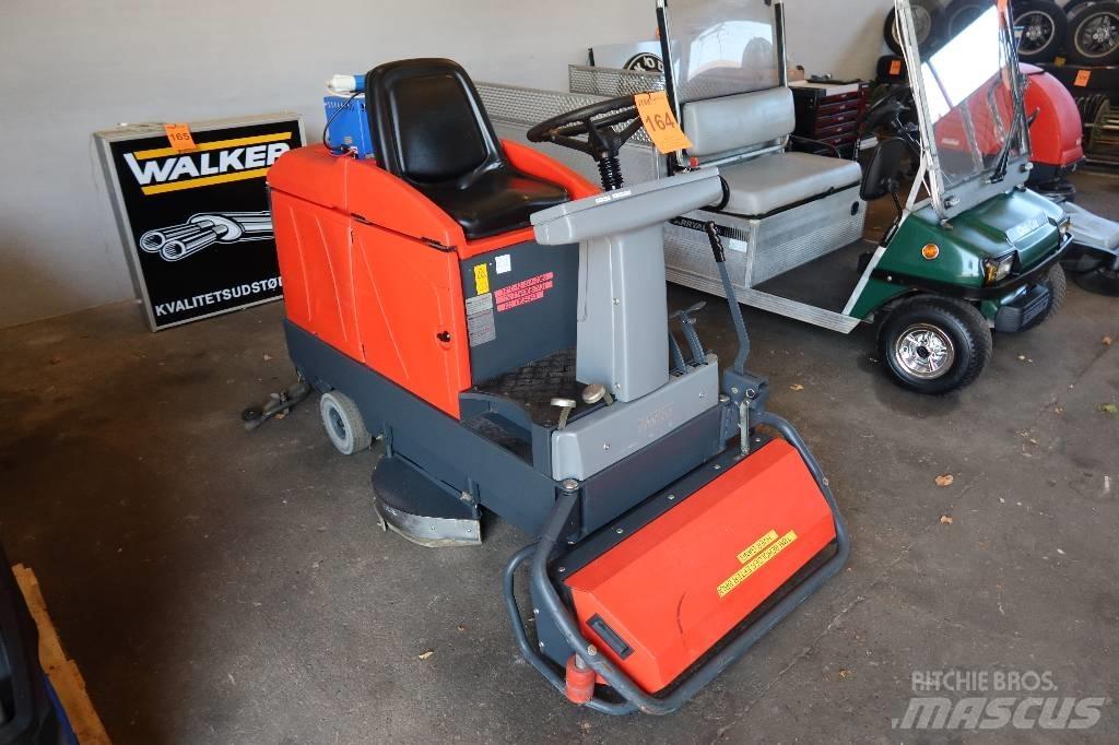 Hako B 910 Redskapsbærere