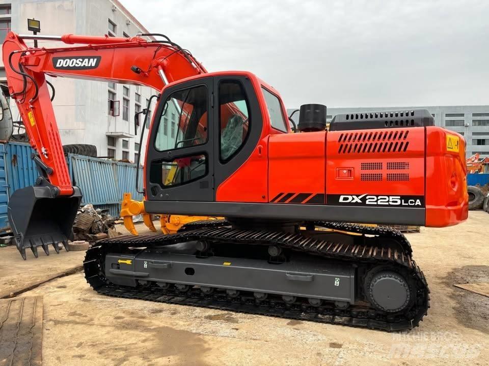 Doosan DX 225 LCA Beltegraver