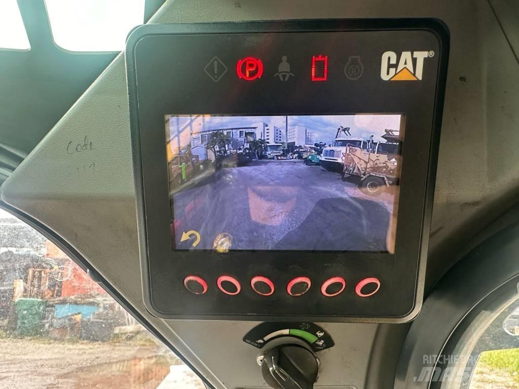 CAT 246 D Kompaktlastere