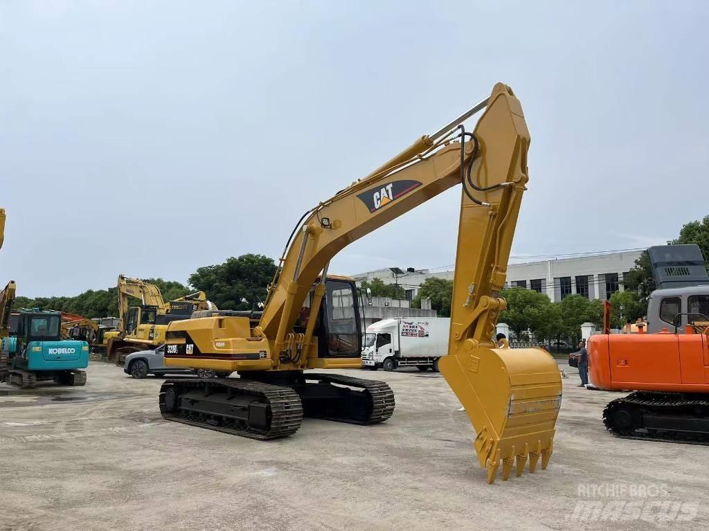 CAT 320 B L Beltegraver