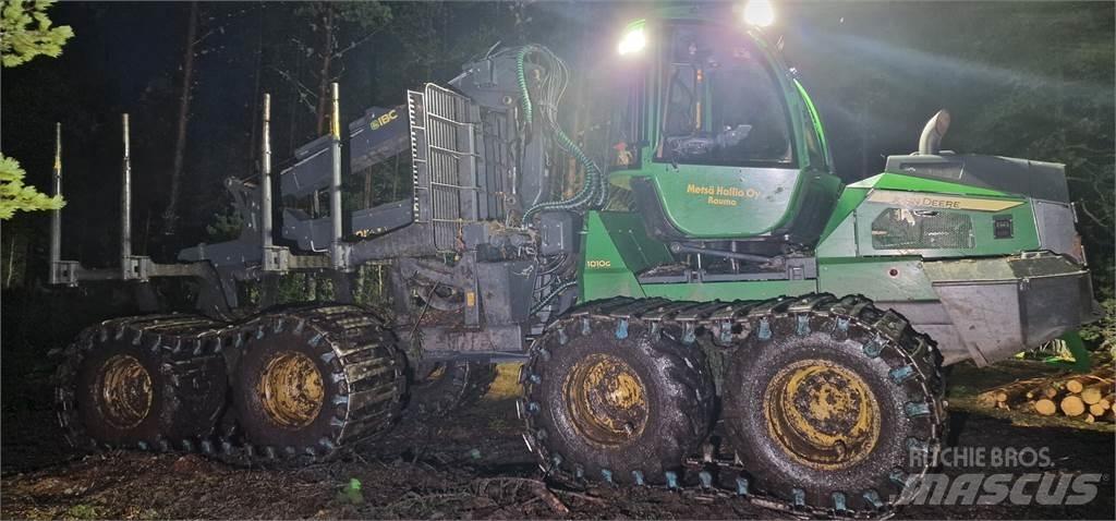 John Deere 1010G Lassbærere