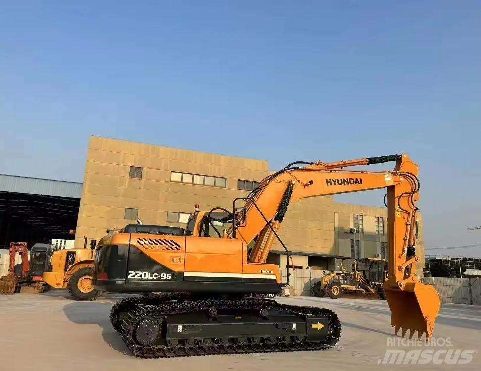Hyundai HX 220 LC-9S Beltegraver