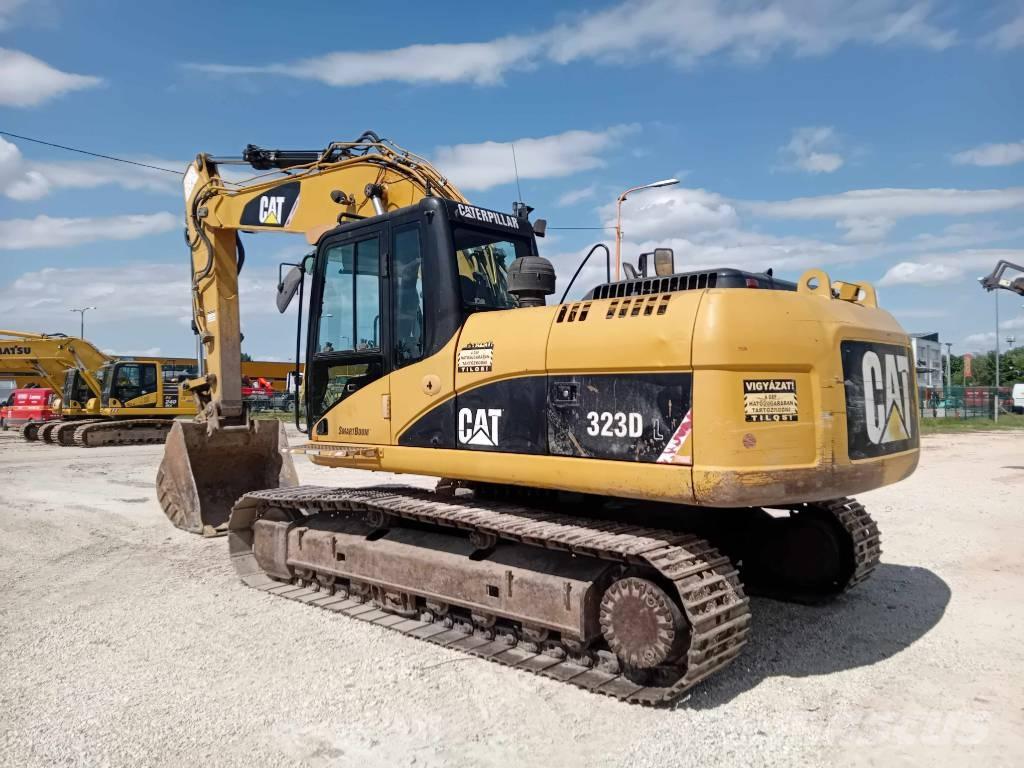CAT 323 D L Beltegraver