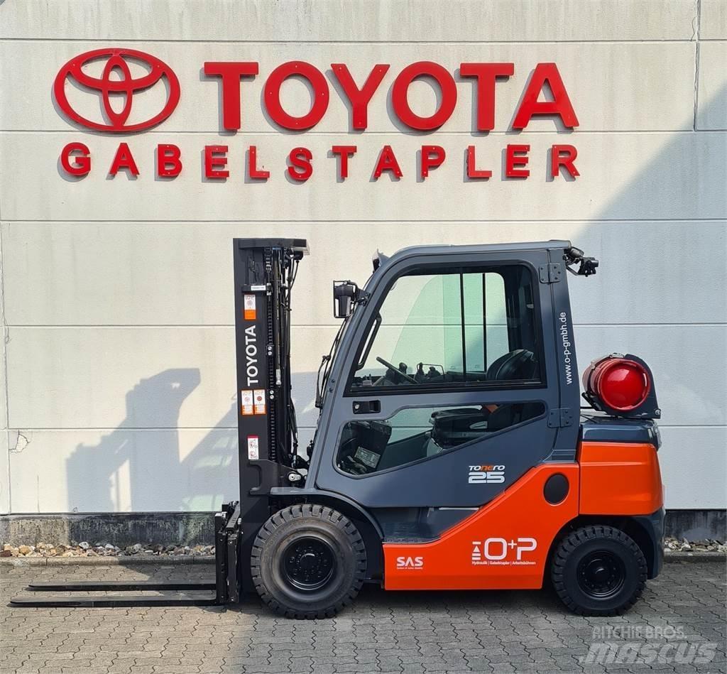 Toyota 02-8FGF25 Propan trucker