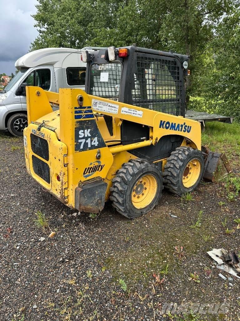 Komatsu SK 714 Kompaktlastere
