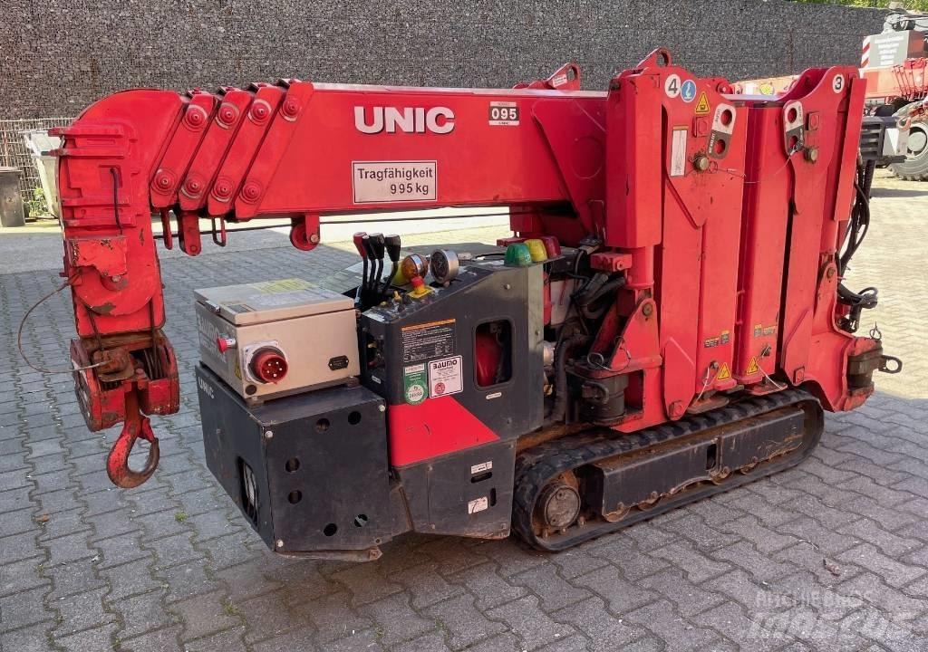 Unic URW-095 Beltegående Kran