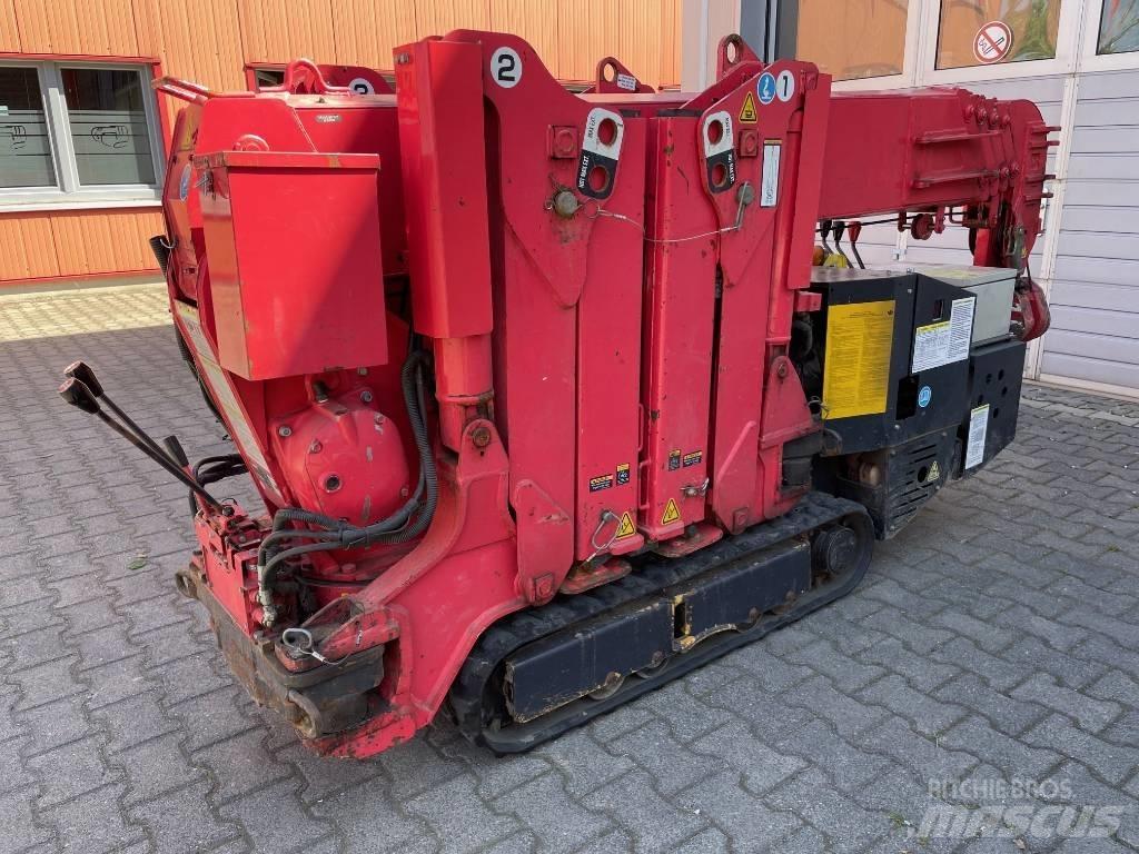 Unic URW-095 Beltegående Kran