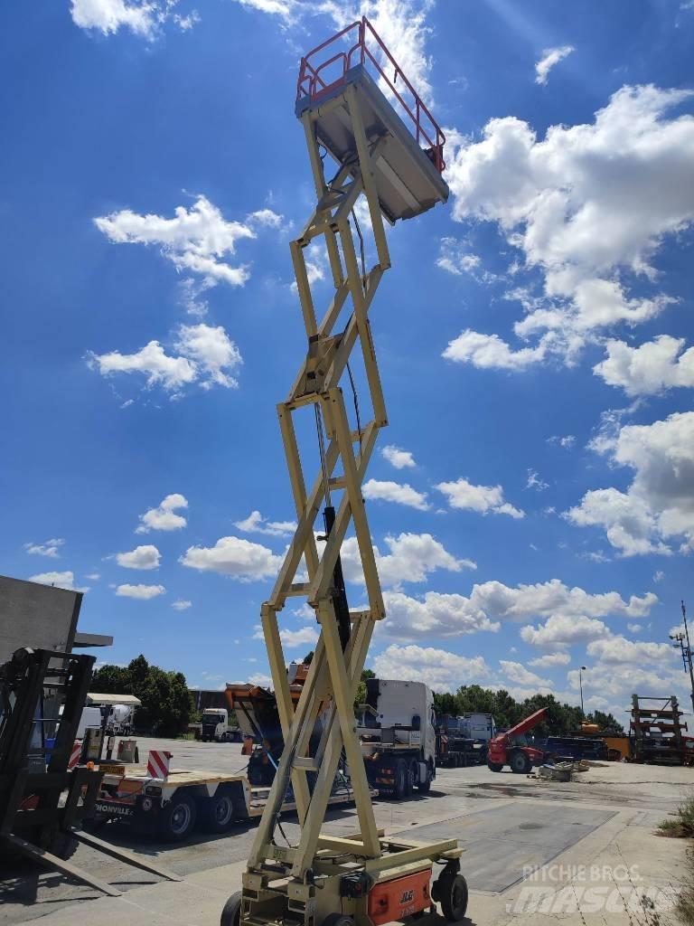JLG 3246 ES Sakselifter