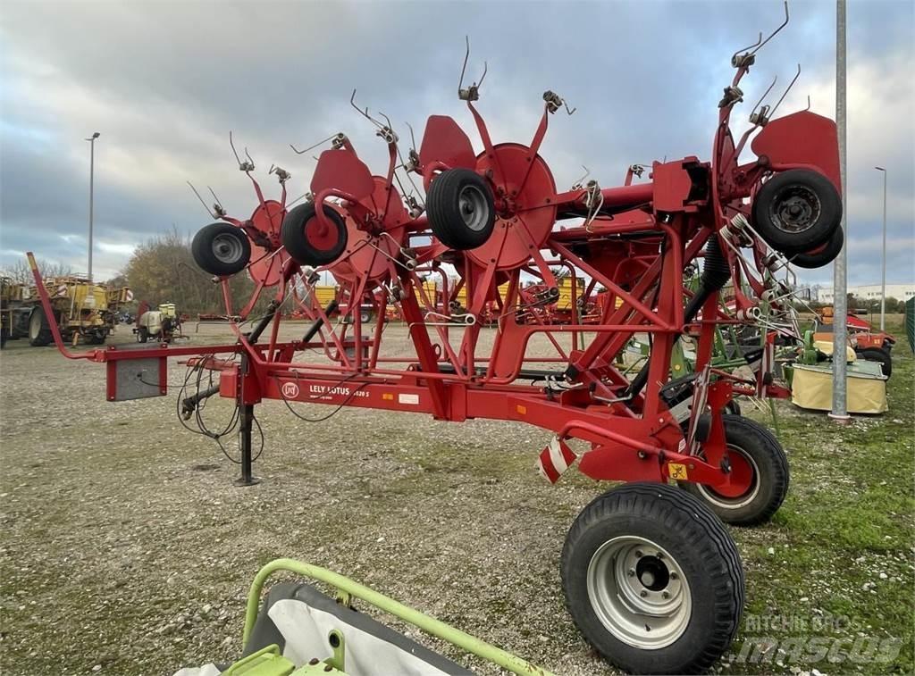 Lely Lotus 1020 S Raker og høyvendere