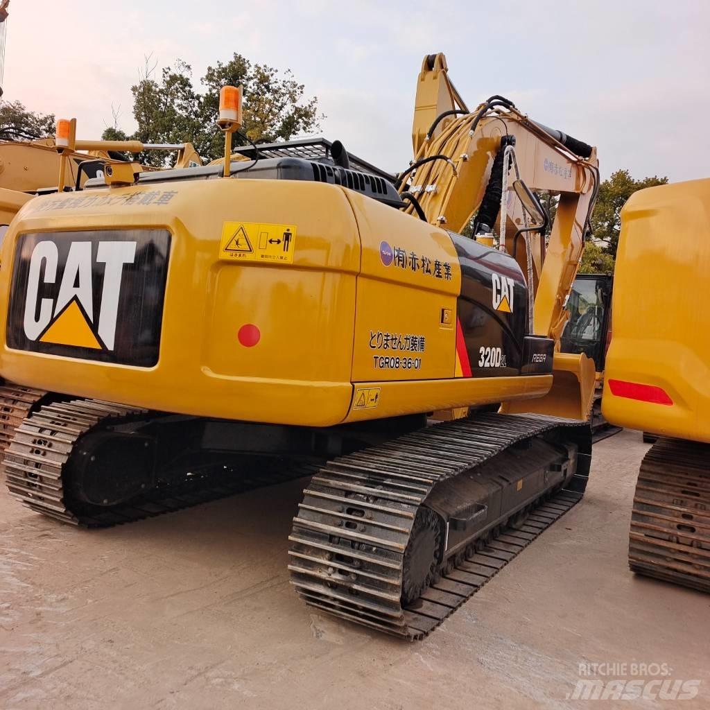CAT 320DL Beltegraver