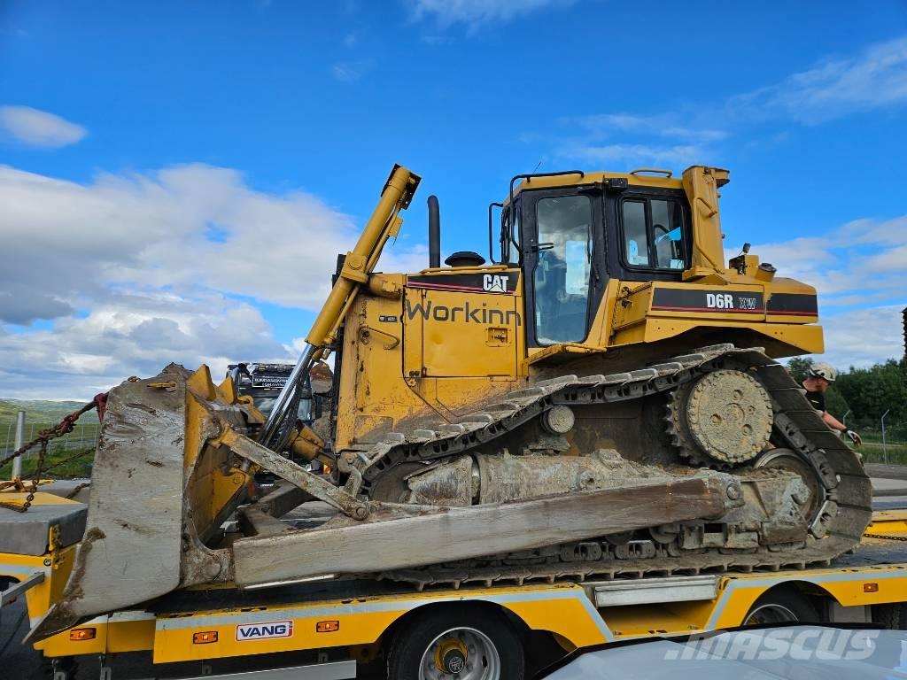 CAT D 6 Dozere Beltegående