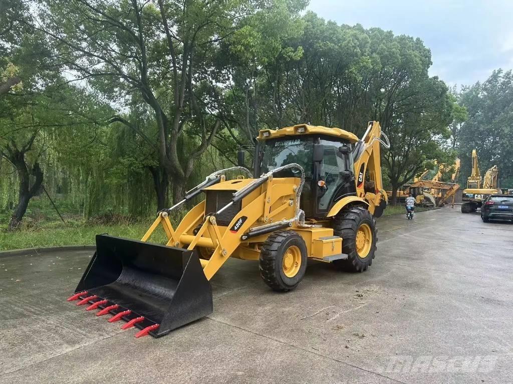 CAT 420F Traktorgravere