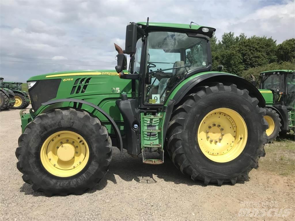 John Deere 6215R Traktorer
