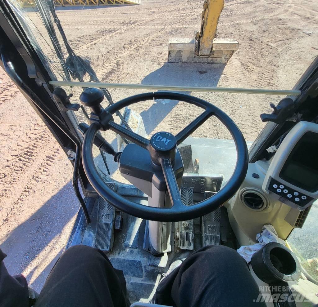CAT M 322 C HCR Hjulgravere