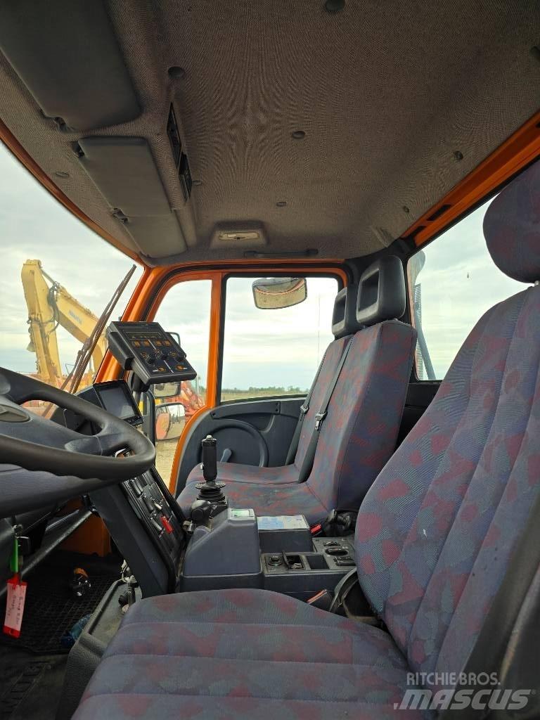 Unimog U300 Redskapsbærere