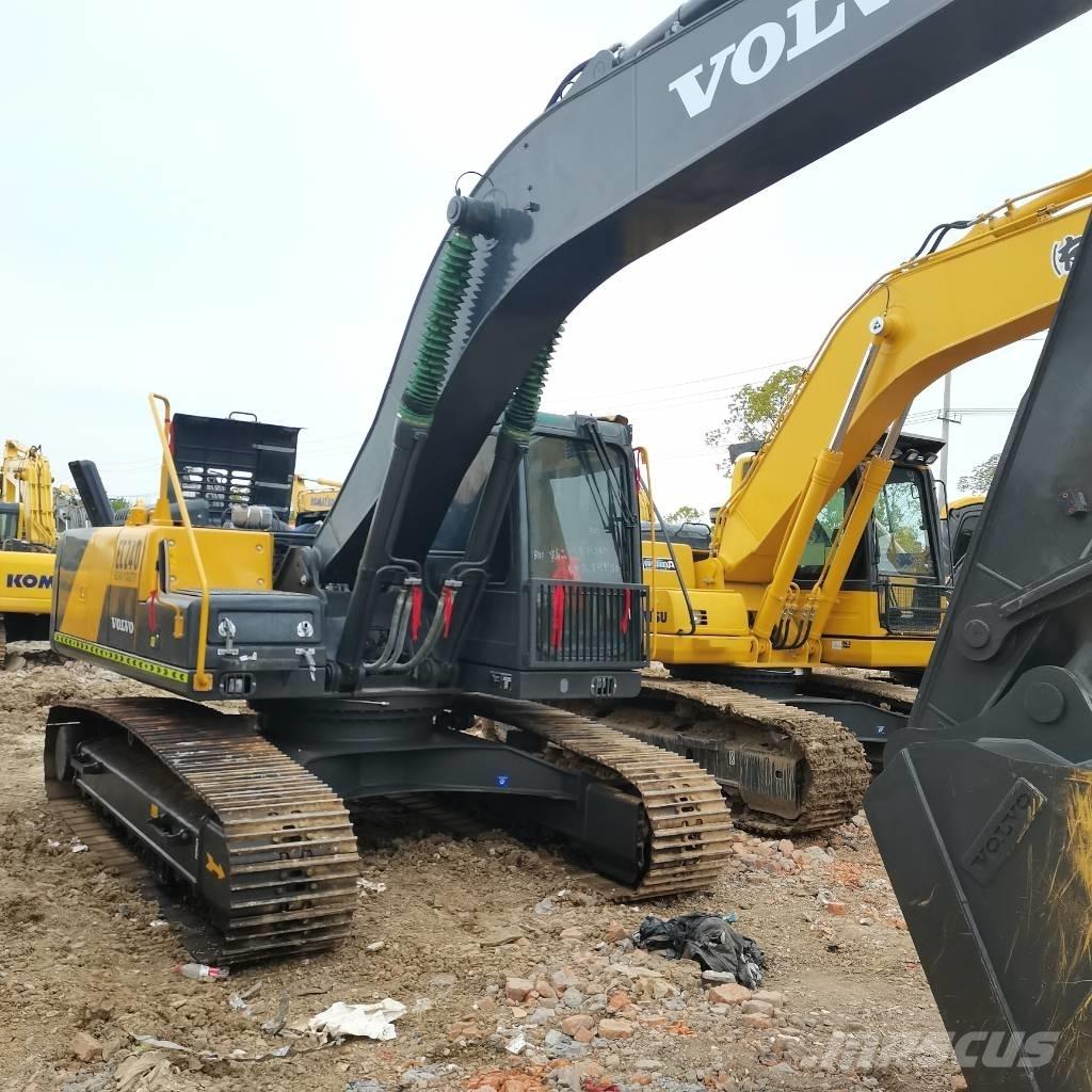 Volvo EC 240 Beltegraver