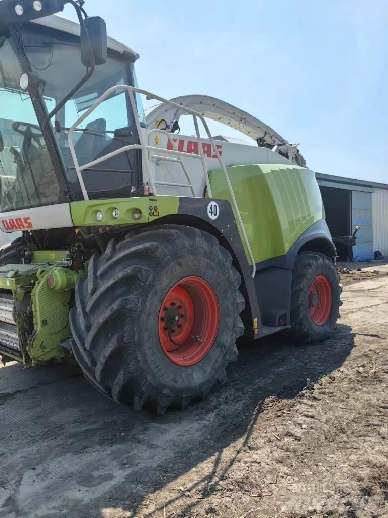 CLAAS Jaguar 960 4WD Selvdrevne fôrhøstere