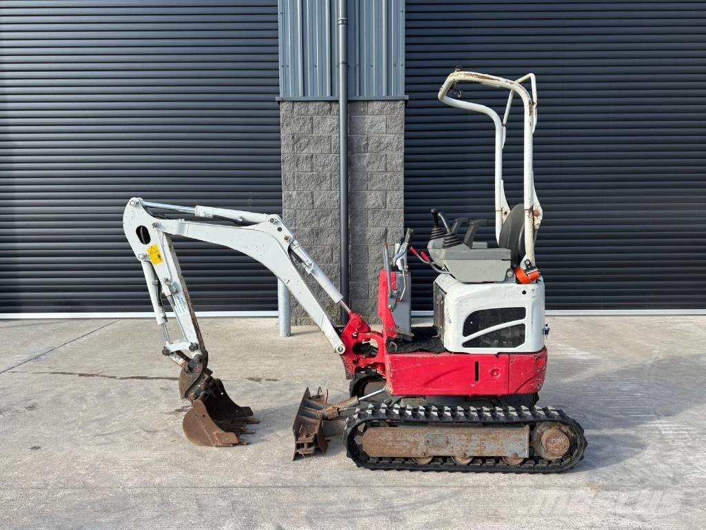 Takeuchi TB 210 R Minigravere <7t