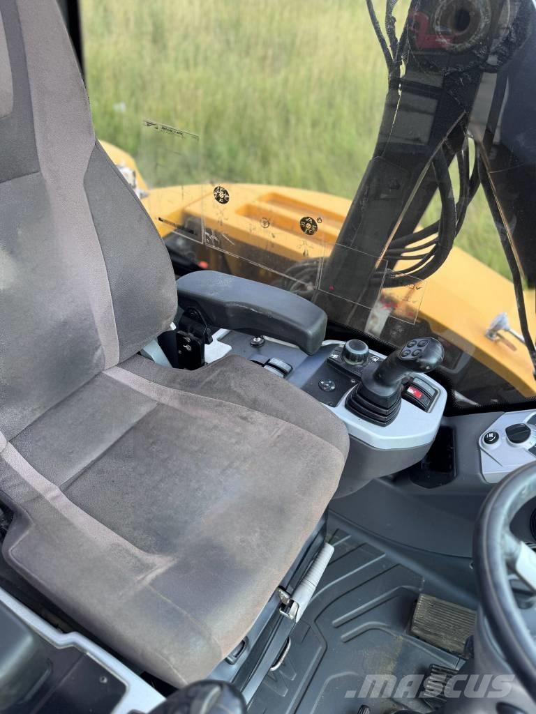Mecalac 12 MTX Traktorgravere