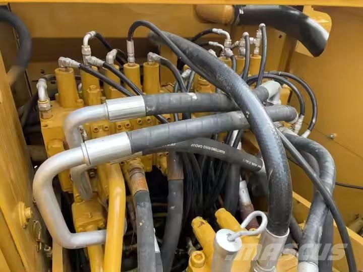 CAT 320 C Beltegraver