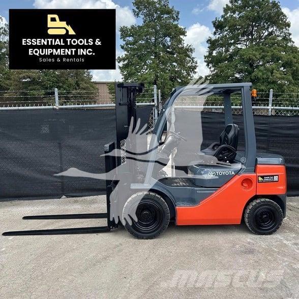 Toyota 8FDU25 Diesel Trucker
