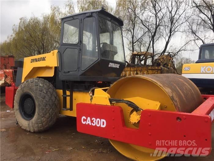 Dynapac CA 30 D Valsetog