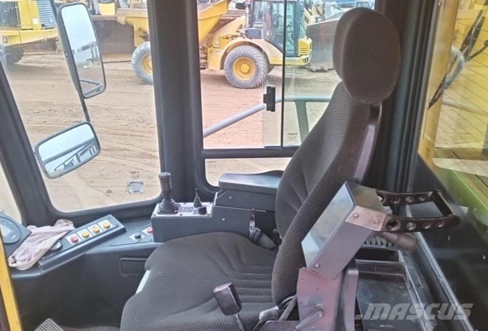 Bomag BC 772 RB-2 Avfallspresser