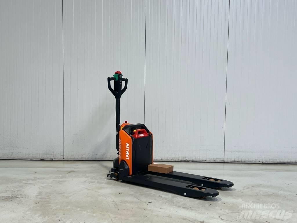 Doosan LPM15N-7 Lavtløftende truck