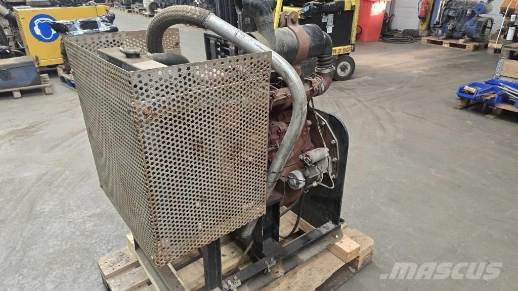 Mitsubishi S4E Motorer