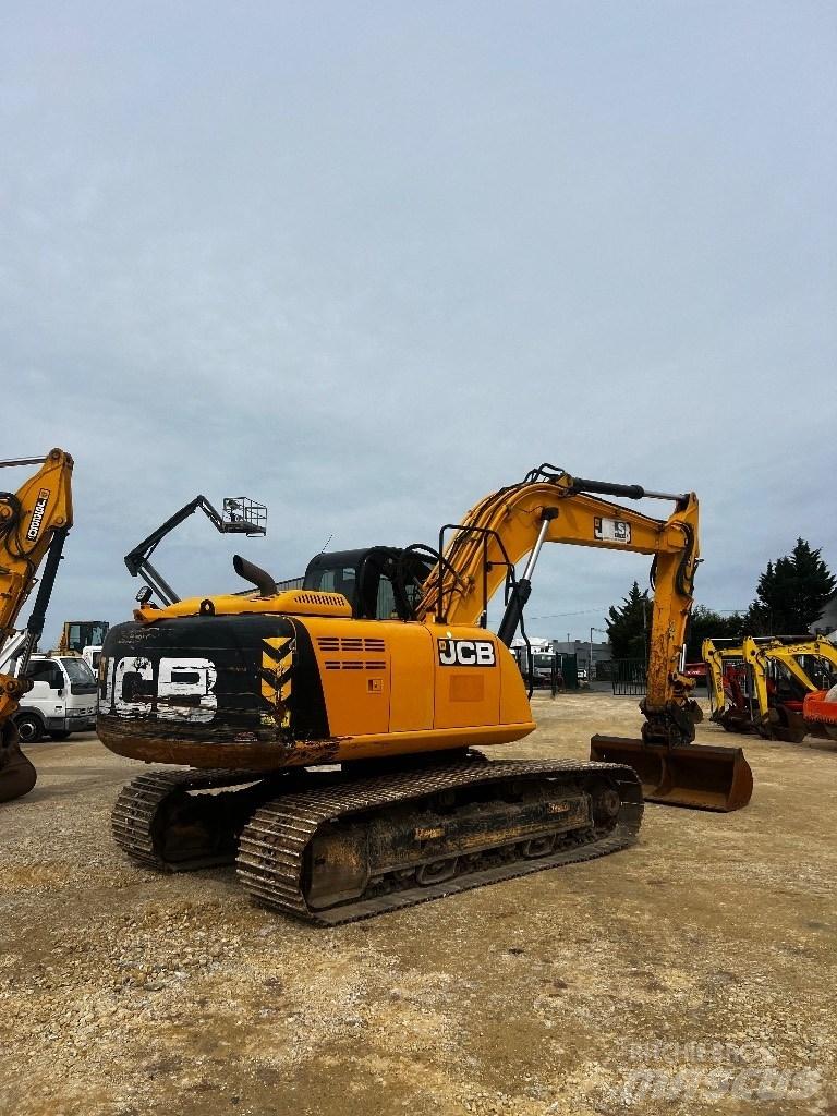 JCB JS 220 N LC Beltegraver