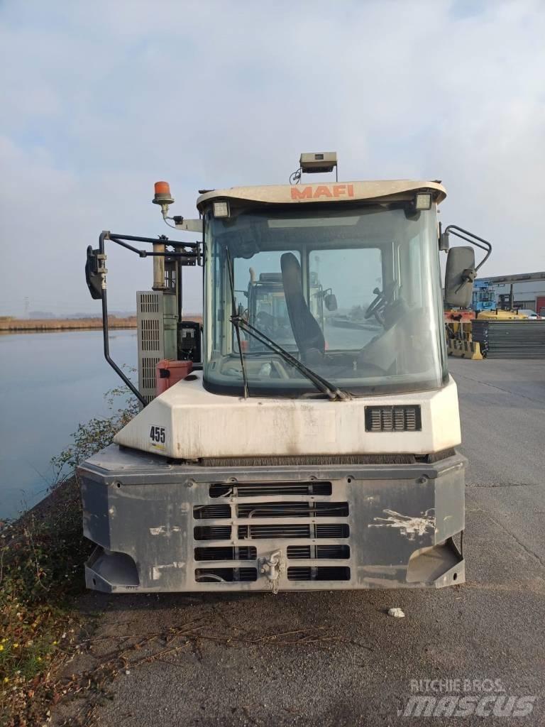 Mafi R336 Terminaltraktor