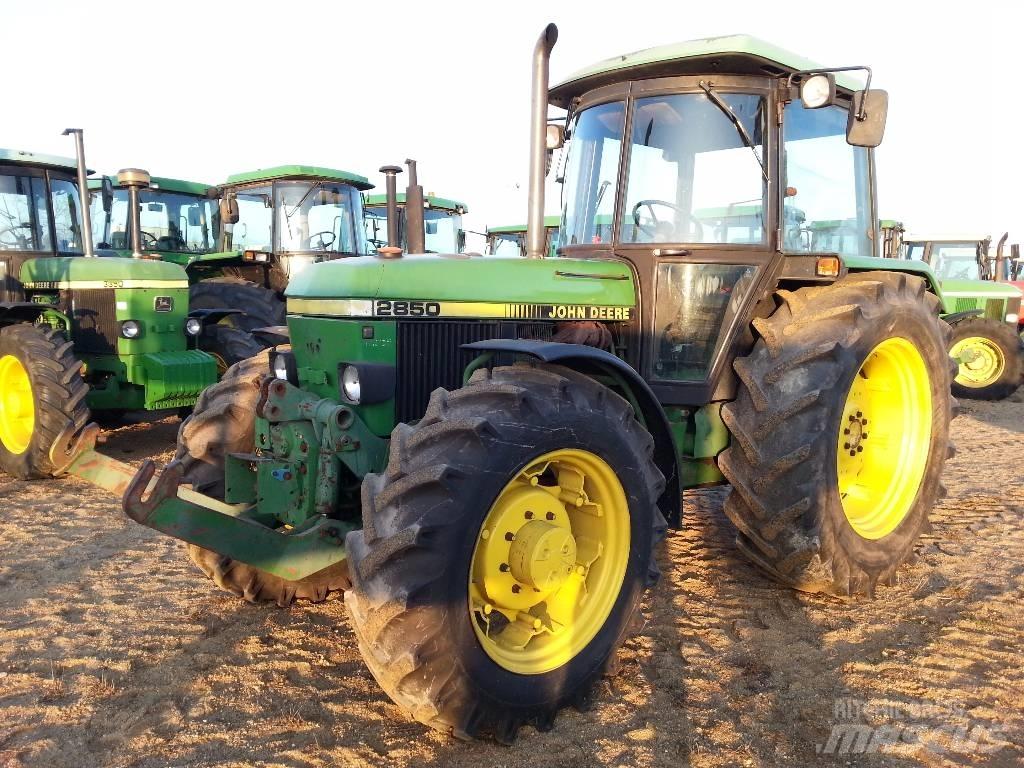 John Deere 2850 Traktorer