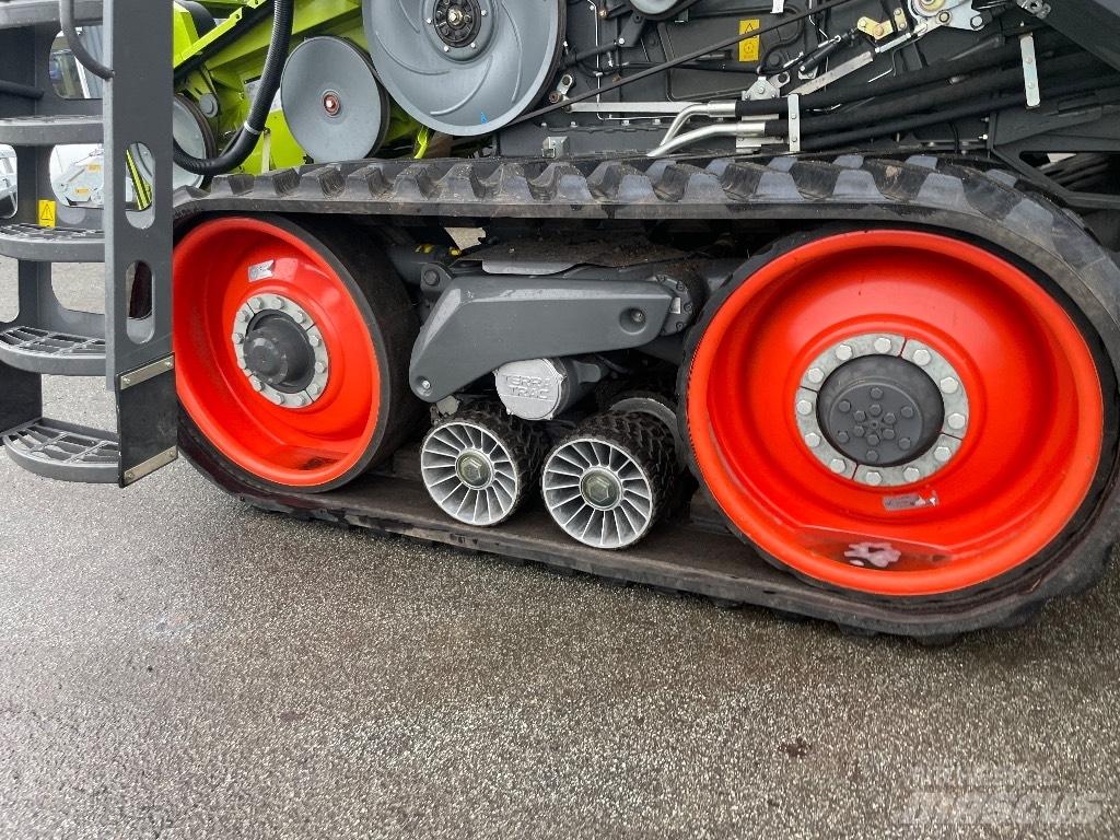 CLAAS Lexion 6900 TT Skurtreskere