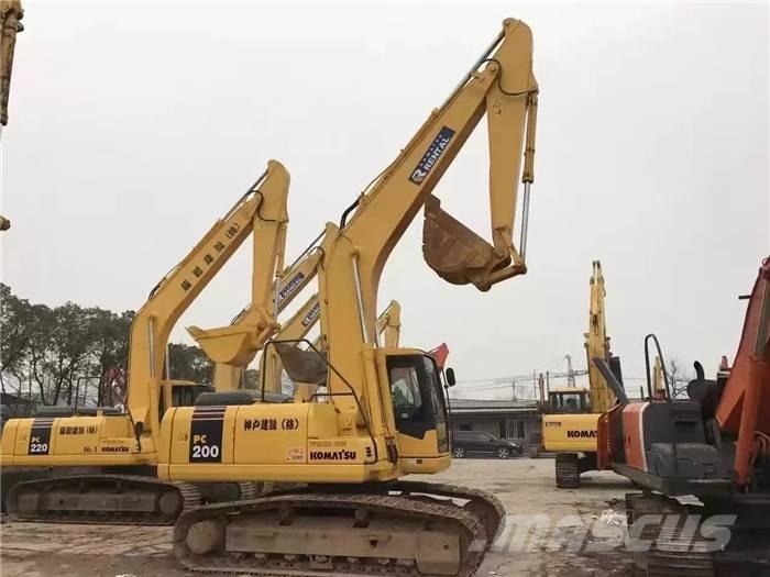 Komatsu PC 200-7 Beltegraver