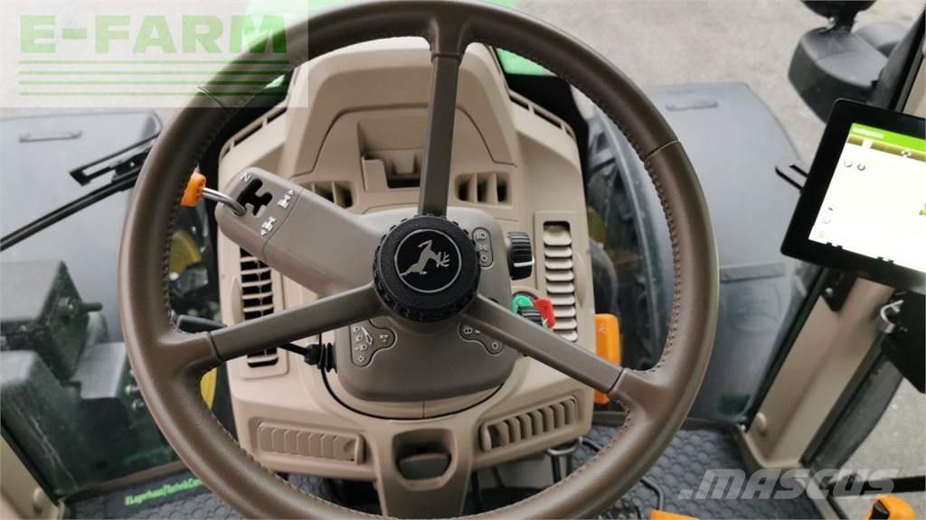 John Deere 6120M Traktorer