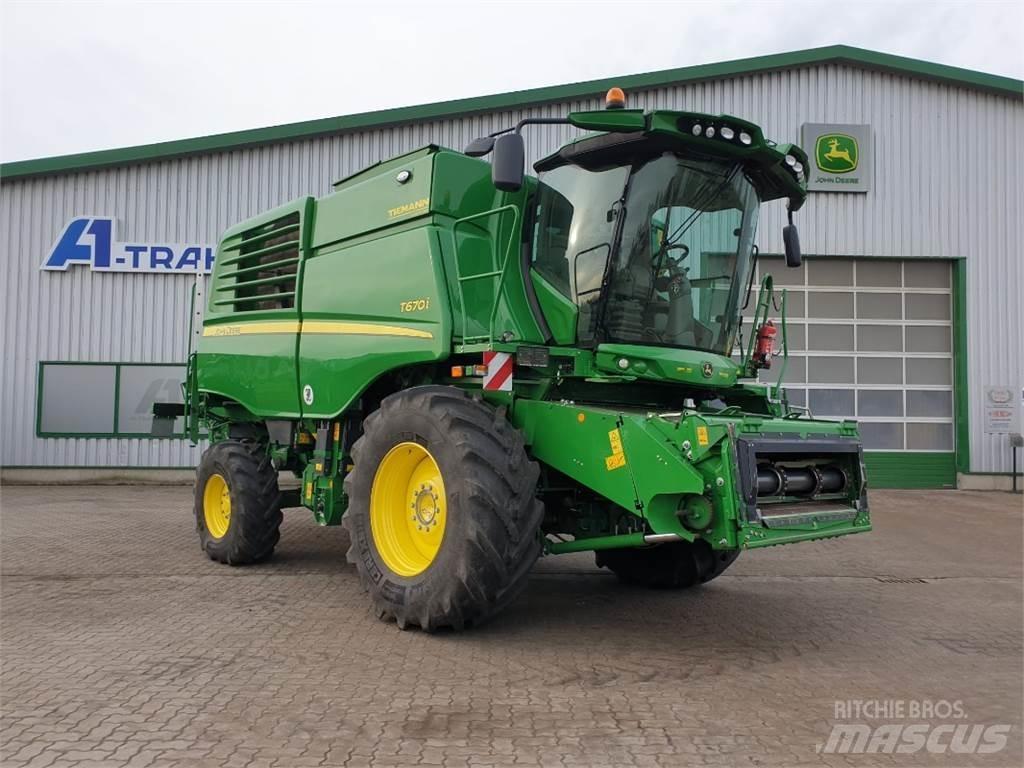 John Deere T670 Skurtreskere
