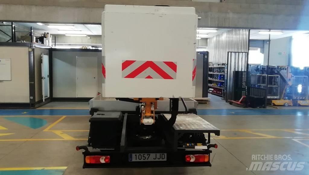 Nissan CABSTAR NT400 Bilmontert lift