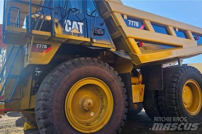 CAT 777D Andre lastebiler